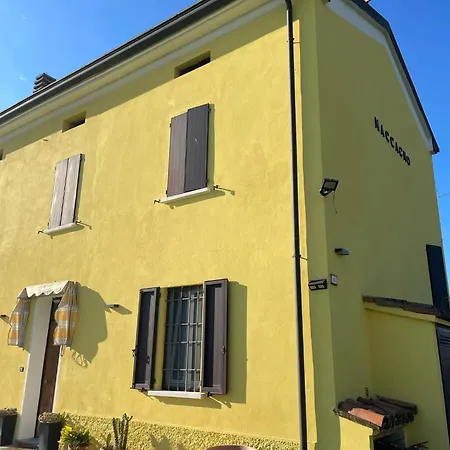 Holiday home The Maccagno Heart Of Emilia *