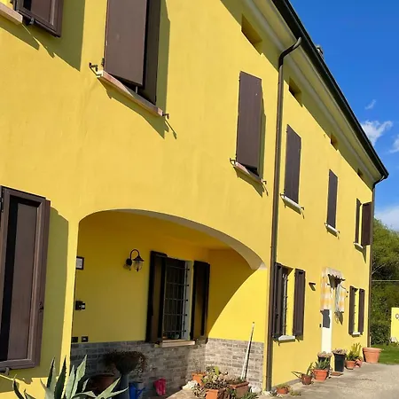 The Maccagno Heart Of Emilia Holiday home Guastalla